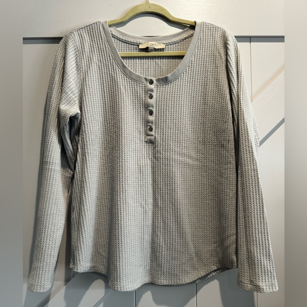 Women’s LOFT Sweater size Large - Picture 1 of 3